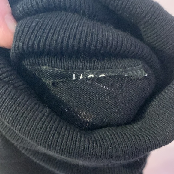 3/10$ Turtleneck Jacob - Picture 4 of 4